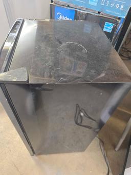 Midea 3.3 cu ft Compact Refrigerator