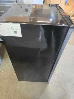 Midea 3.3 cu ft Compact Refrigerator