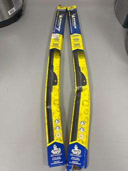 QTY 2 of 26 inch Michelin guardian plus wiper blades