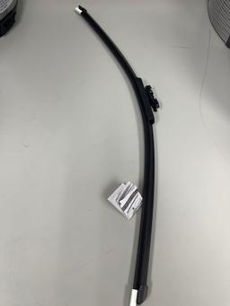 QTY 2 of 28 inch Michelin guardian plus wiper
