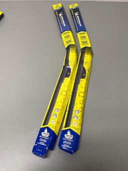QTY 2 of 28 inch Michelin guardian plus wiper