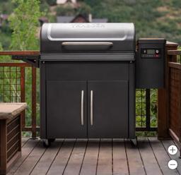 Traeger BTW, Traeger Silverton XL Pellet Grill