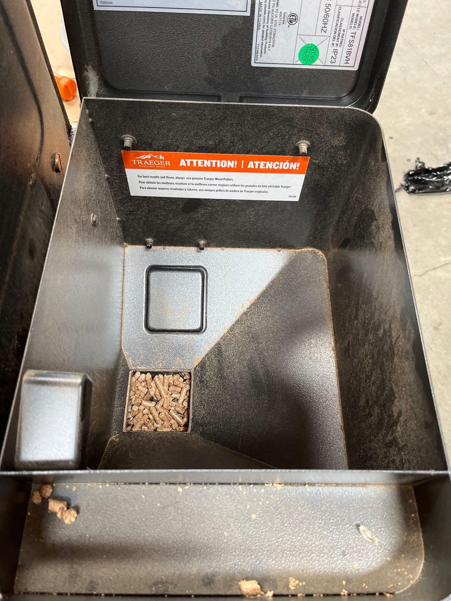 Traeger BTW, Traeger Silverton XL Pellet Grill