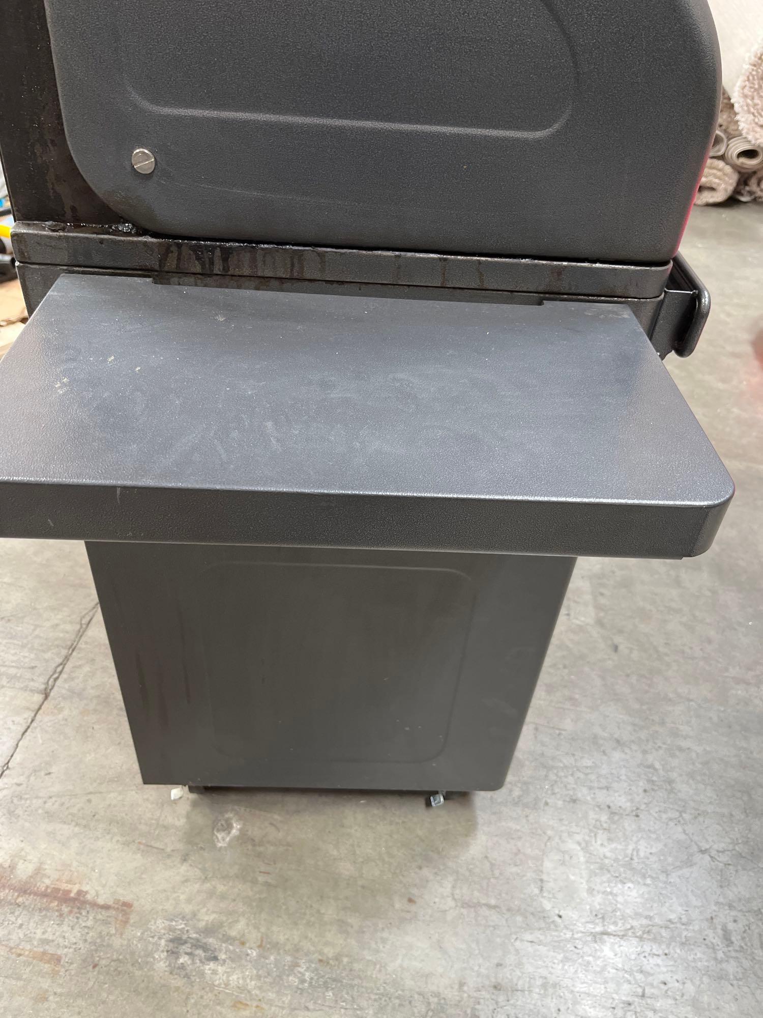 Traeger BTW, Traeger Silverton XL Pellet Grill