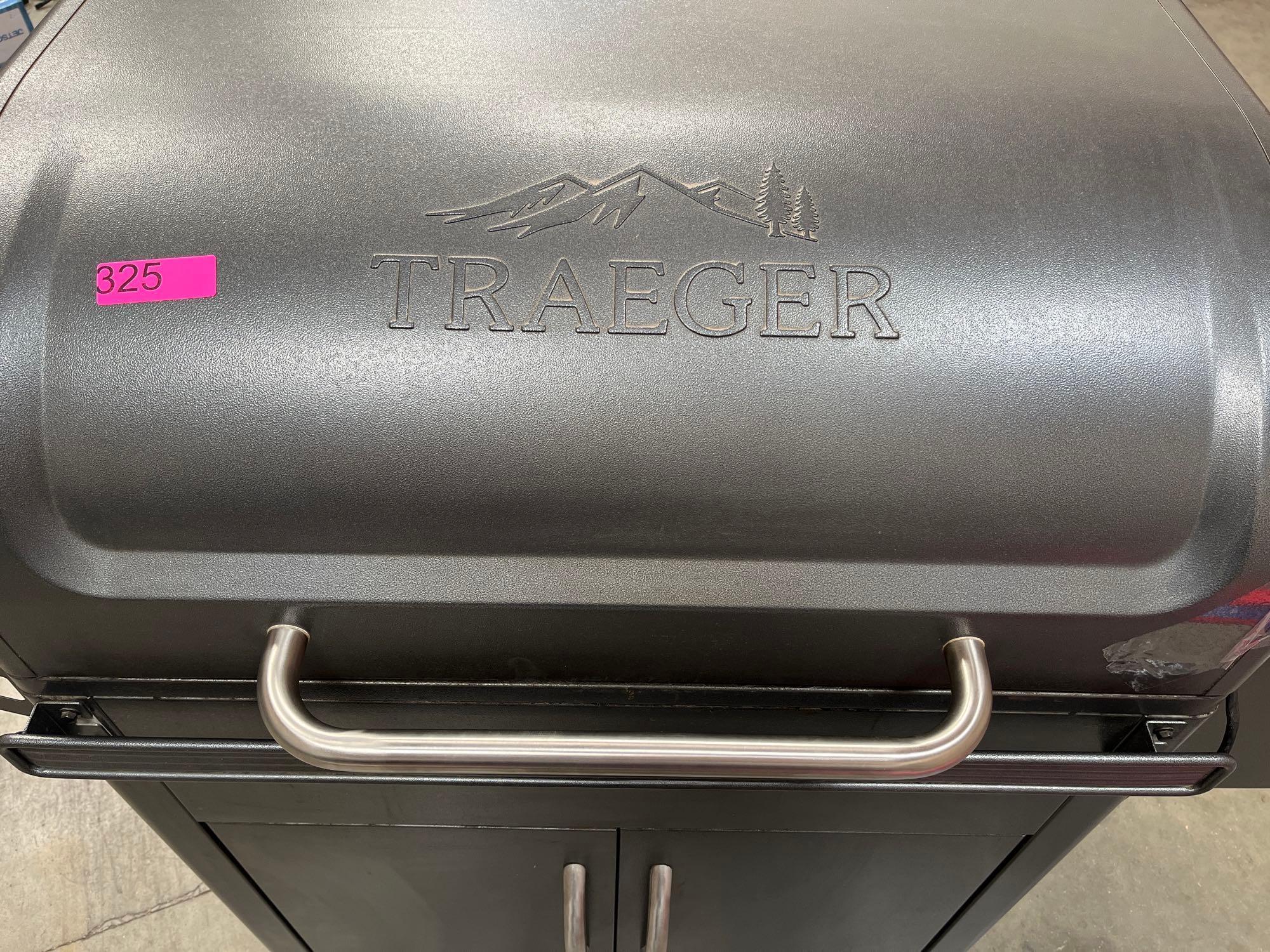 Traeger BTW, Traeger Silverton XL Pellet Grill