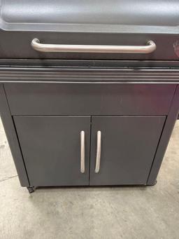 Traeger BTW, Traeger Silverton XL Pellet Grill