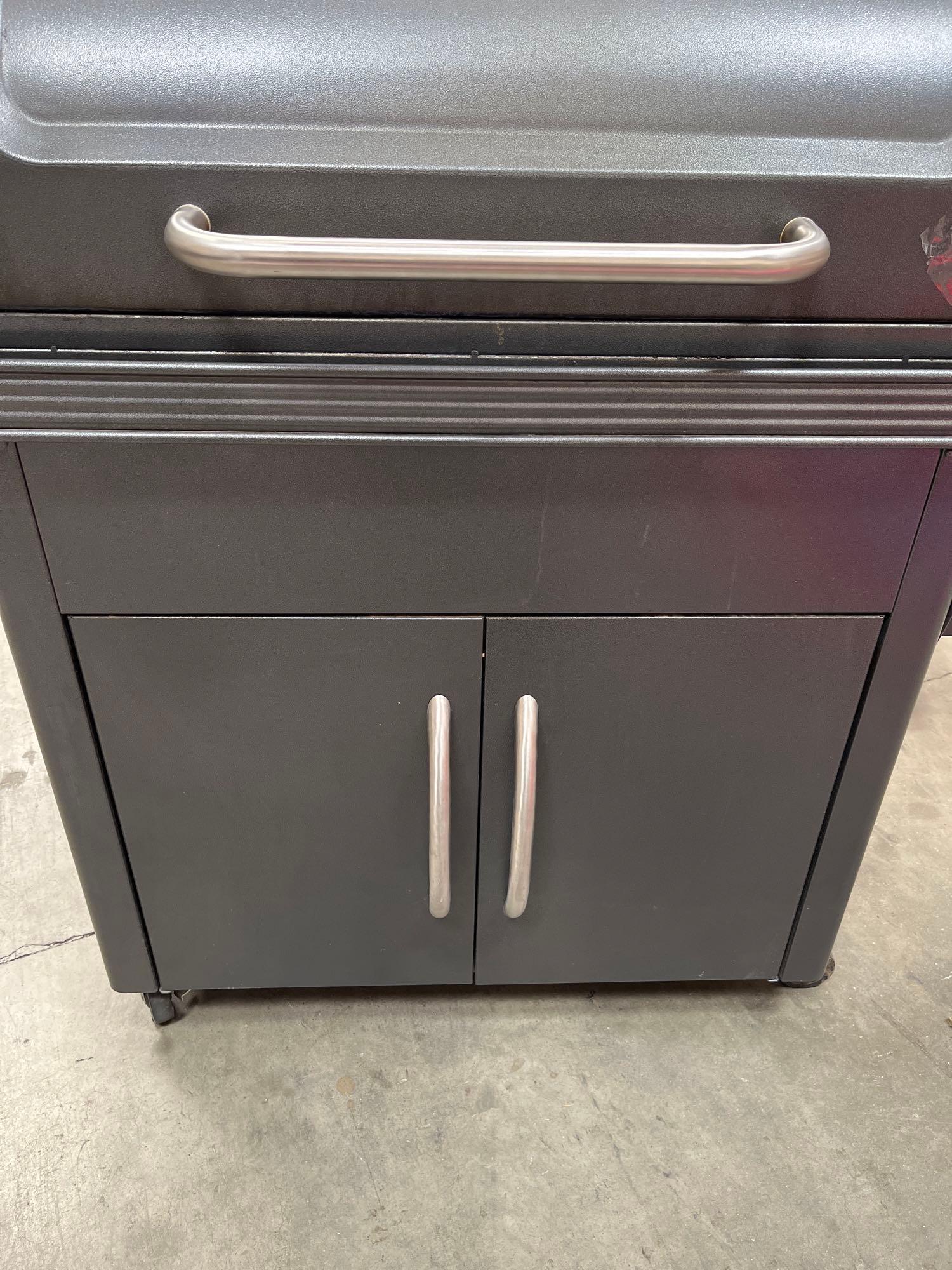 Traeger BTW, Traeger Silverton XL Pellet Grill