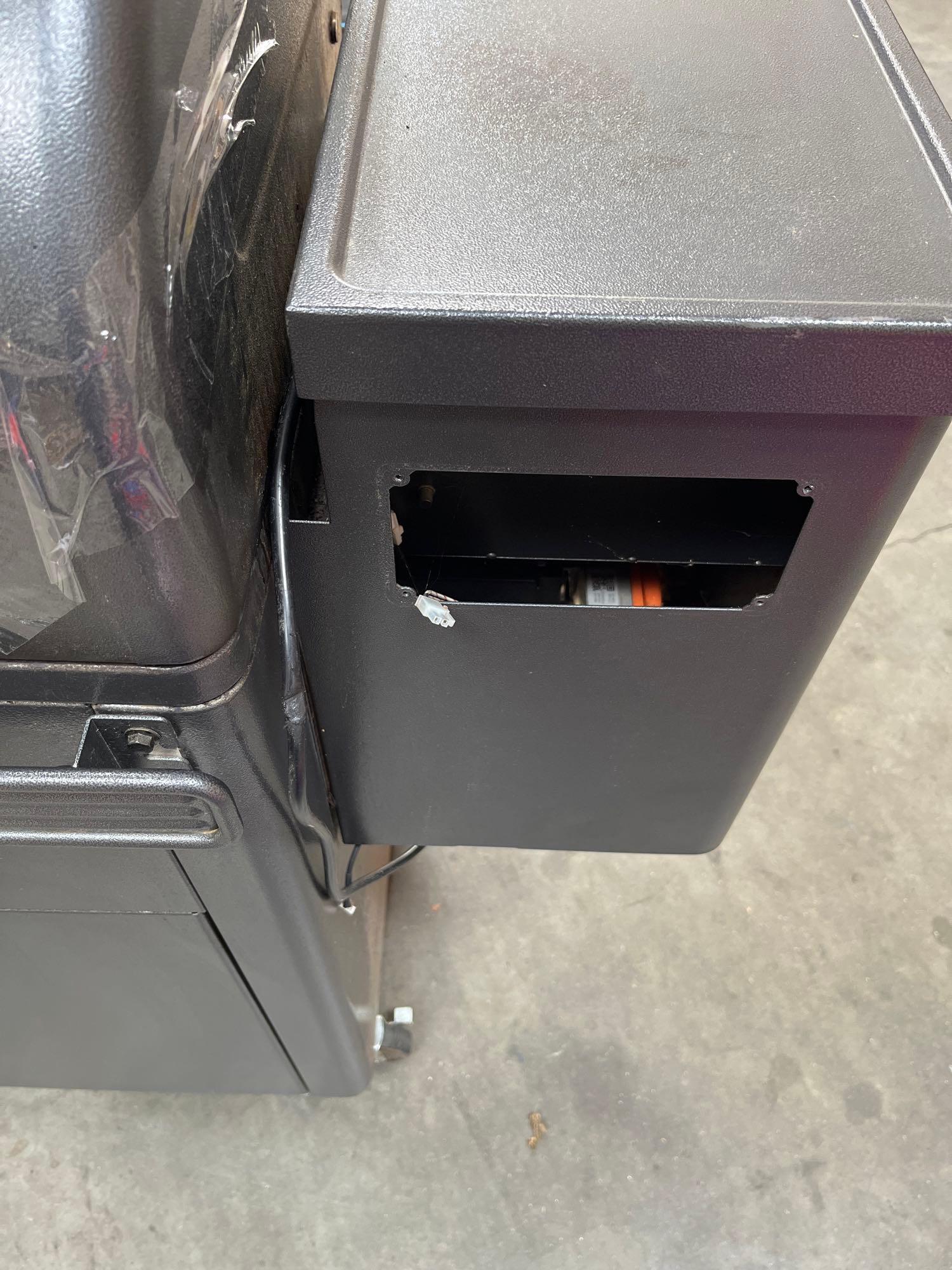 Traeger BTW, Traeger Silverton XL Pellet Grill