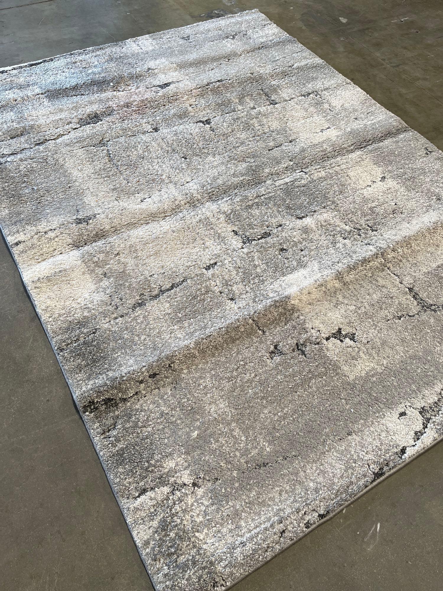 Icon area rug doma gray Rug Size: 5 ft. 3 in. x 7 ft.