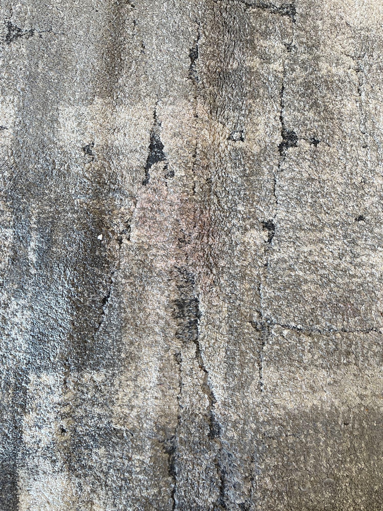 Icon area rug doma gray Rug Size: 5 ft. 3 in. x 7 ft.