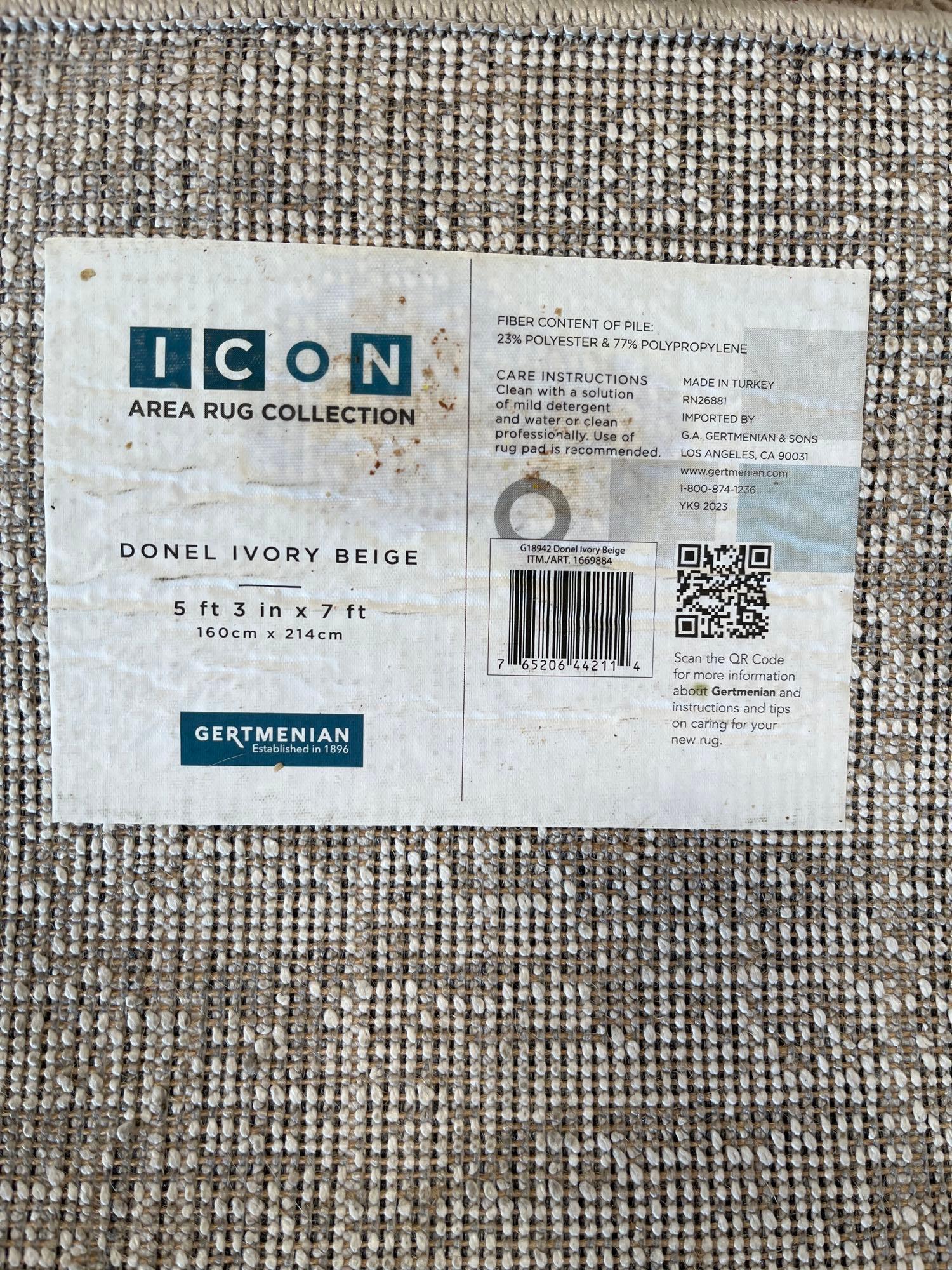 Icon area, rug collection Rug Size: 5 ft. 3 in. x 7 ft.