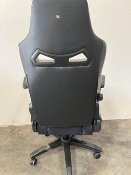 Silver and black DPS, pro elite gaming chair