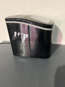 Frigidaire ice maker
