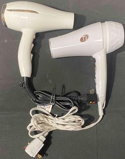 Lot of CONAIR