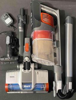 Shark Cordless PET Pro
