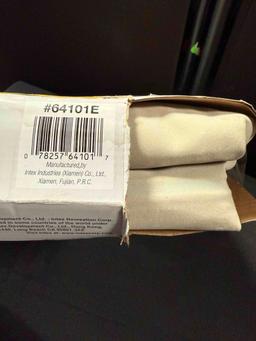 Intex Dura-Beam Standard Single-High Air Mattress: Fiber-Tech ? Twin Size