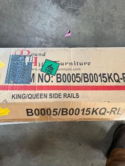 King / Queen bed side rails (incomplete)