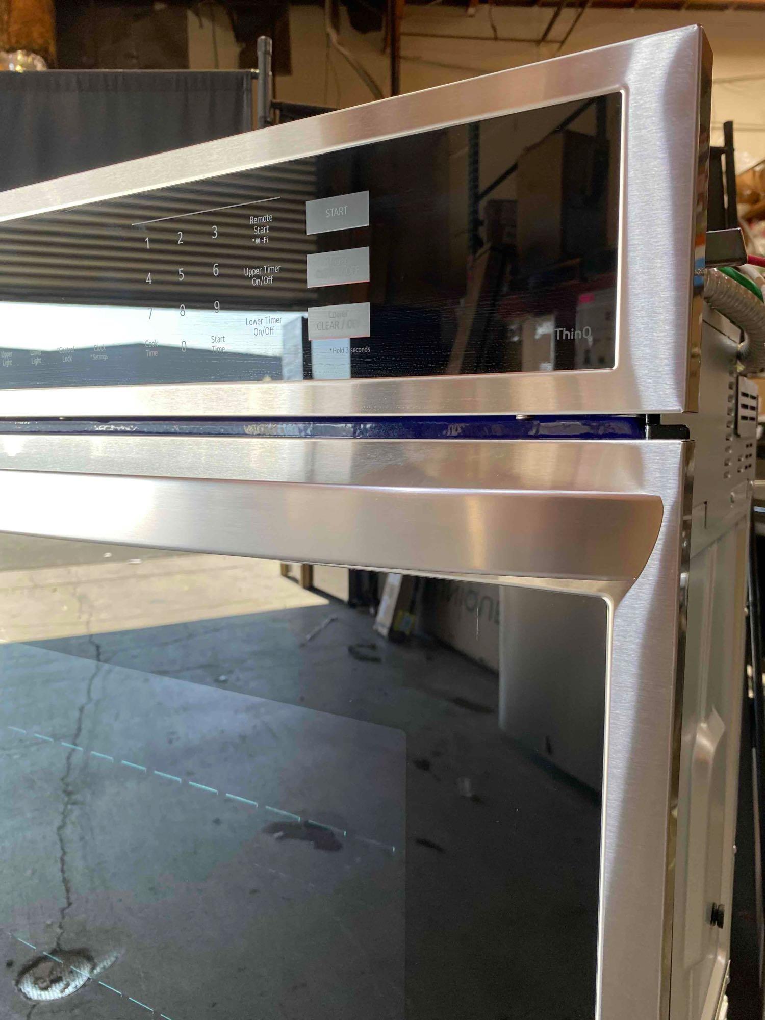 LG 9.4 cu. ft. Smart Double Wall Oven with Fan Convection