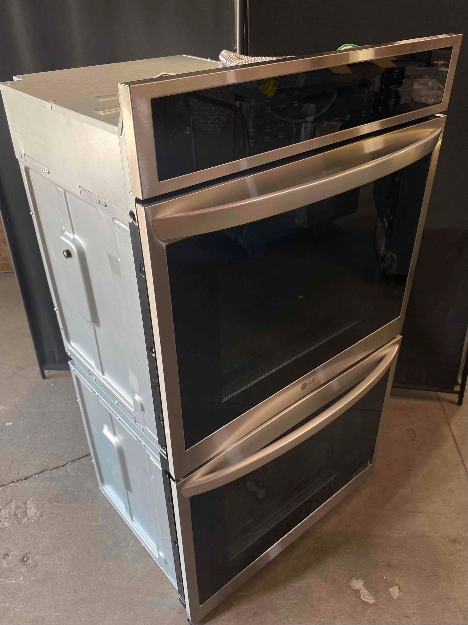 LG 9.4 cu. ft. Smart Double Wall Oven with Fan Convection
