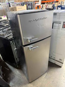 7.5 cu. ft. Mini Refrigerator in Platinum with Top Freezer