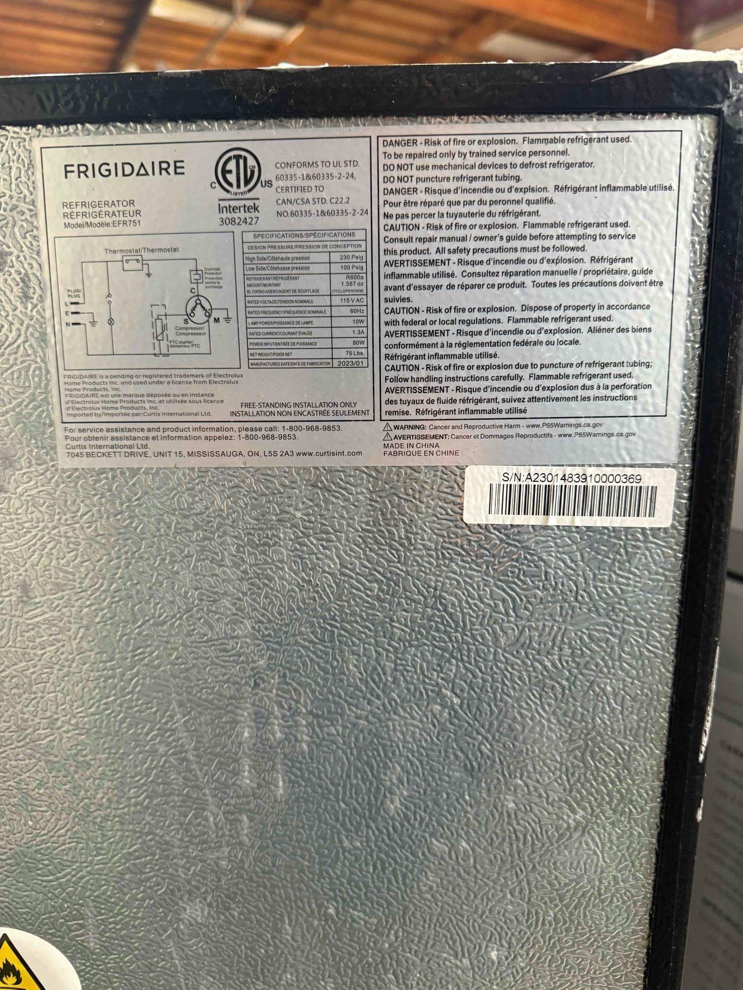 7.5 cu. ft. Mini Refrigerator in Platinum with Top Freezer