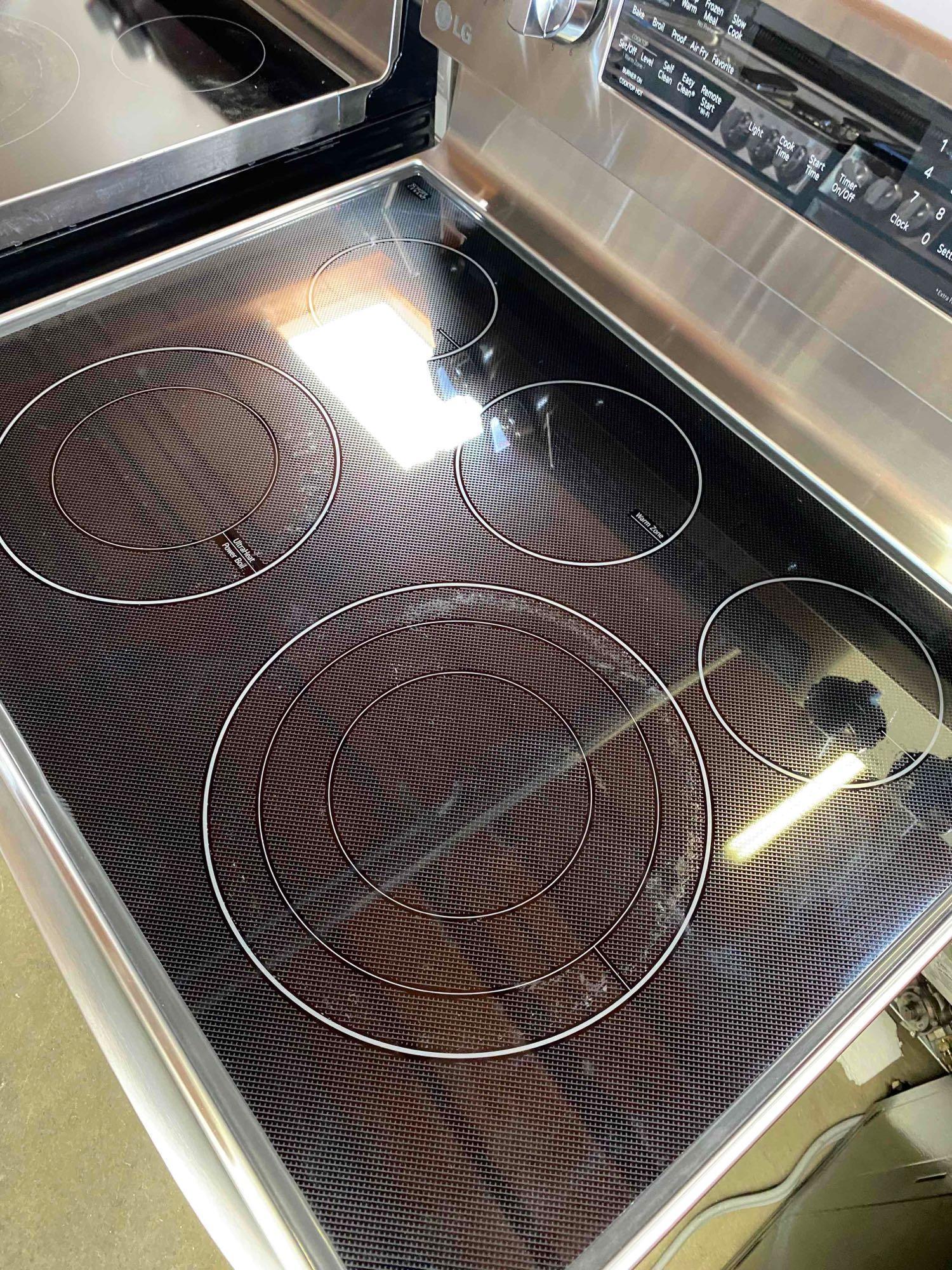 LG 6.3 cu ft. Smart Wi-Fi Enabled True Convection Electric Range with Air Fry