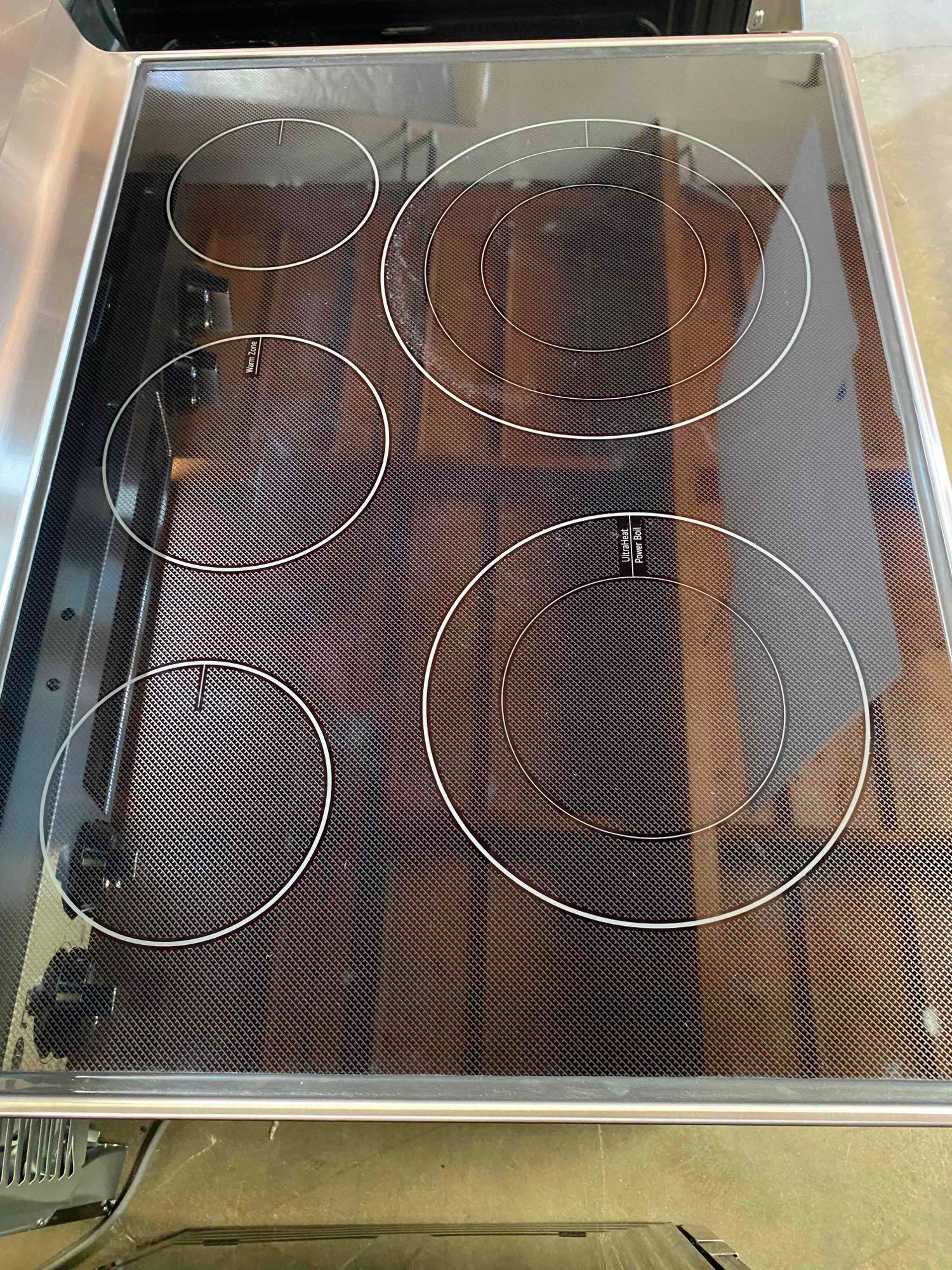 LG 6.3 cu ft. Smart Wi-Fi Enabled True Convection Electric Range with Air Fry