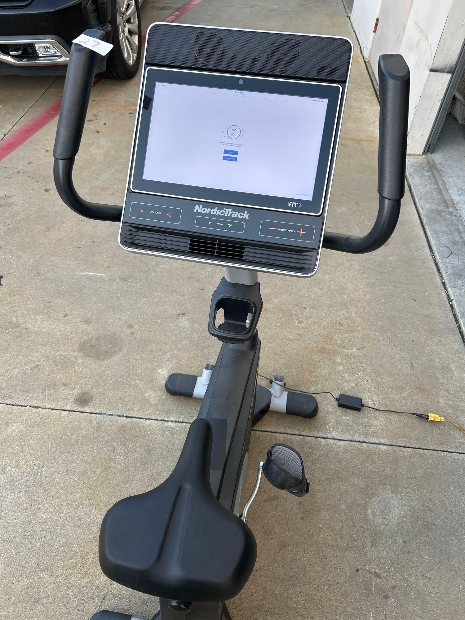 NordicTrack Commercial VU 29 Electric Exercise Bike