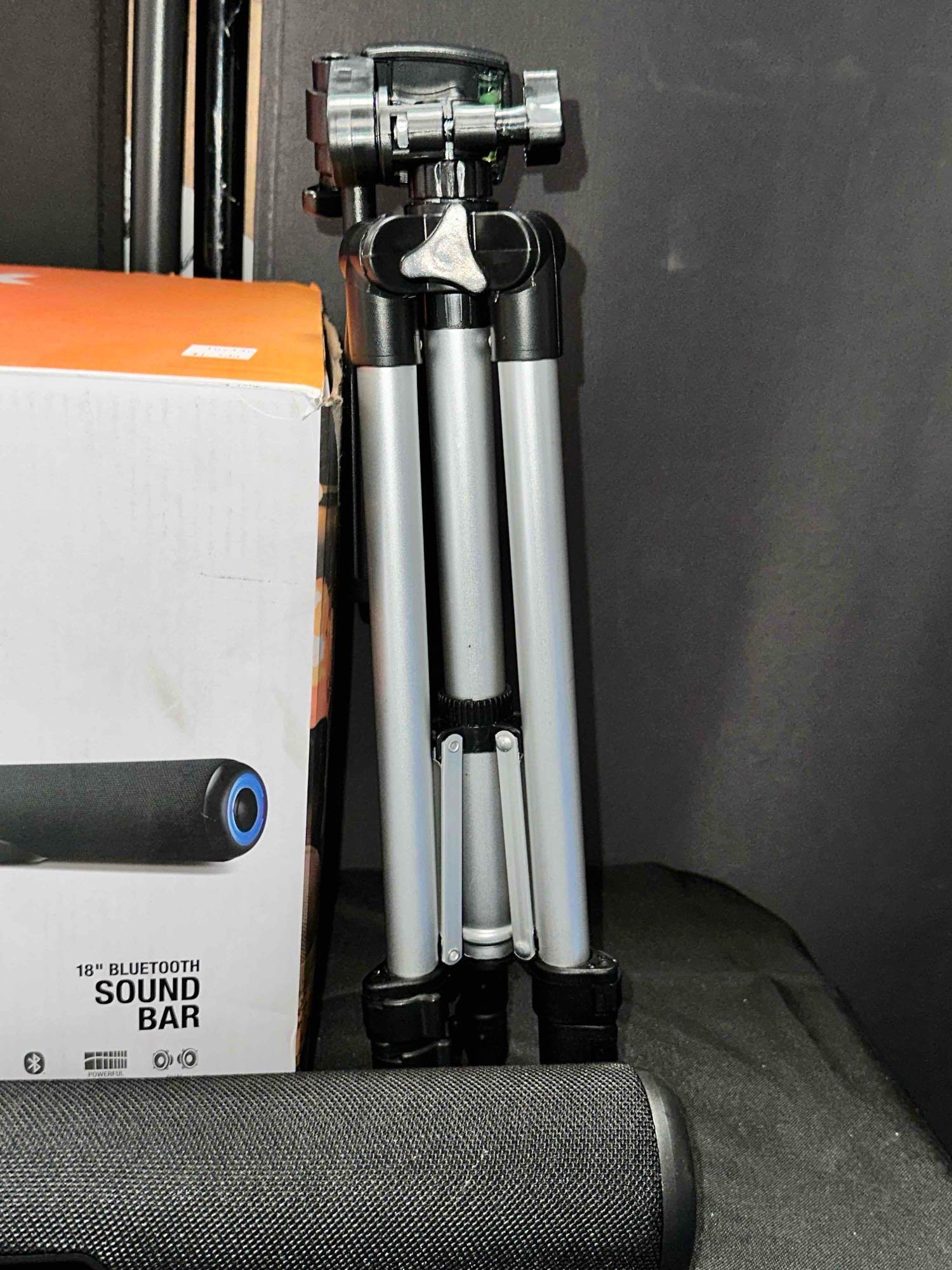 iLive Pop-Up Movie Theater Kit