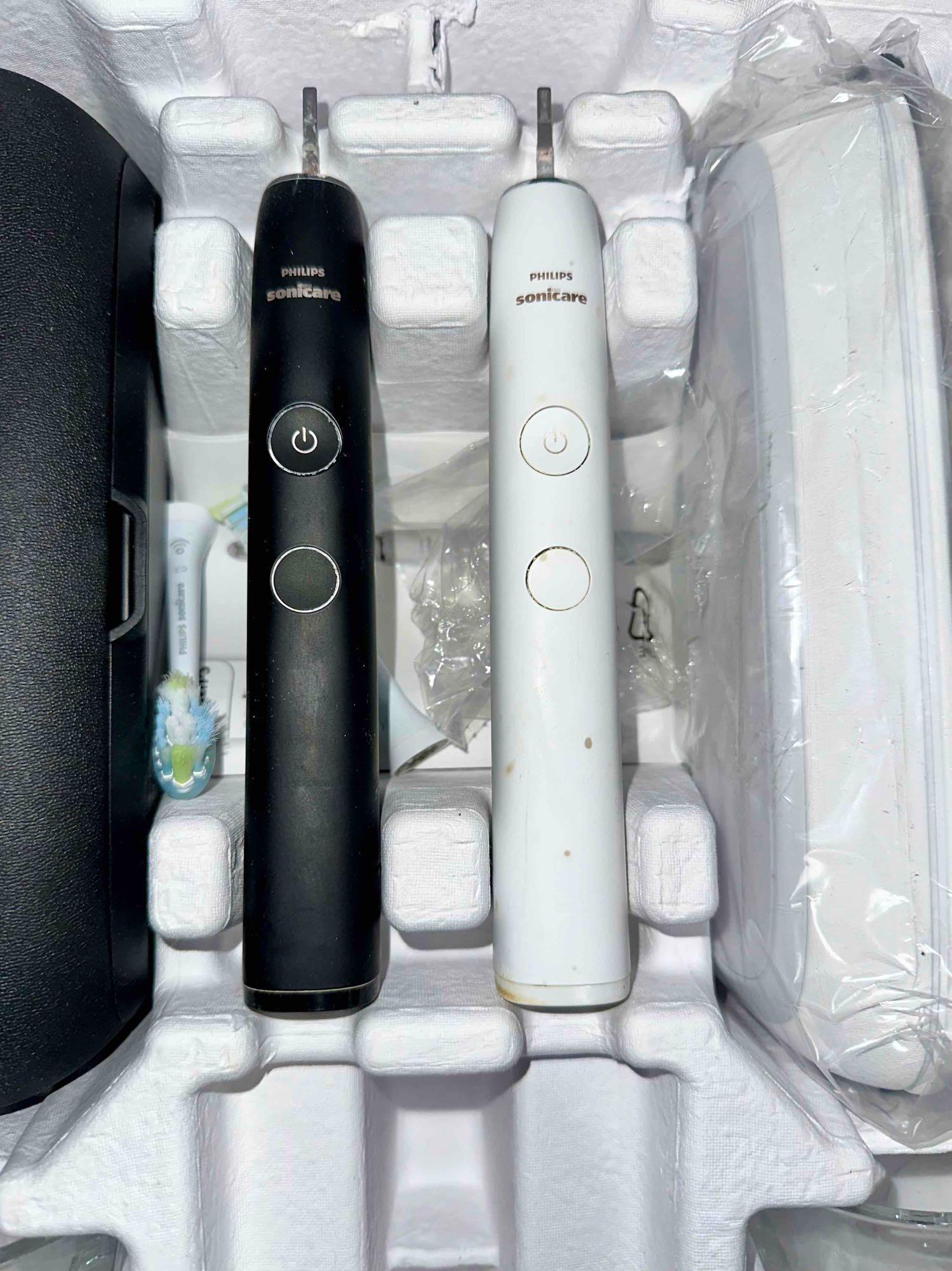 Phillips Sonicare Electric Toothbrush 2Pack