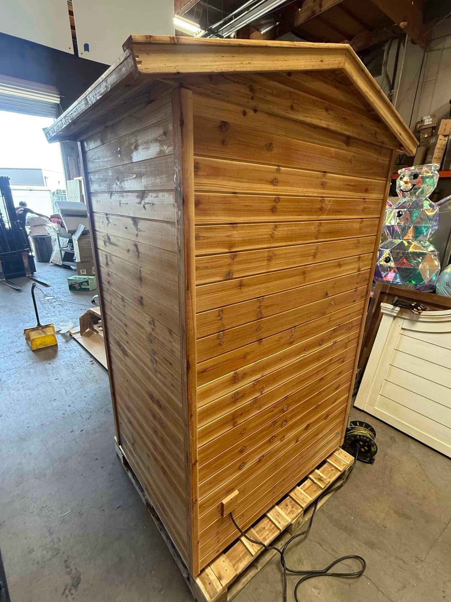 KISRAIS Outdoor 2 Person Far Infrared Sauna withstand Outdoor Temp -5-104 Low EMF Sauna Room for