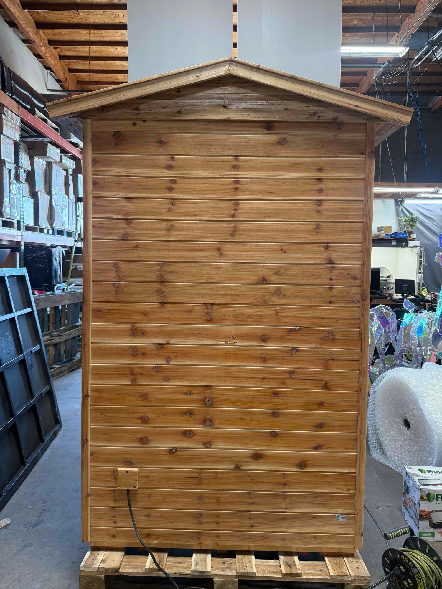 KISRAIS Outdoor 2 Person Far Infrared Sauna withstand Outdoor Temp -5-104 Low EMF Sauna Room for