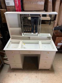 White Modern Makeup Vanity Desk 9 Drawers Wood Dressing Table With 3 Mirrors