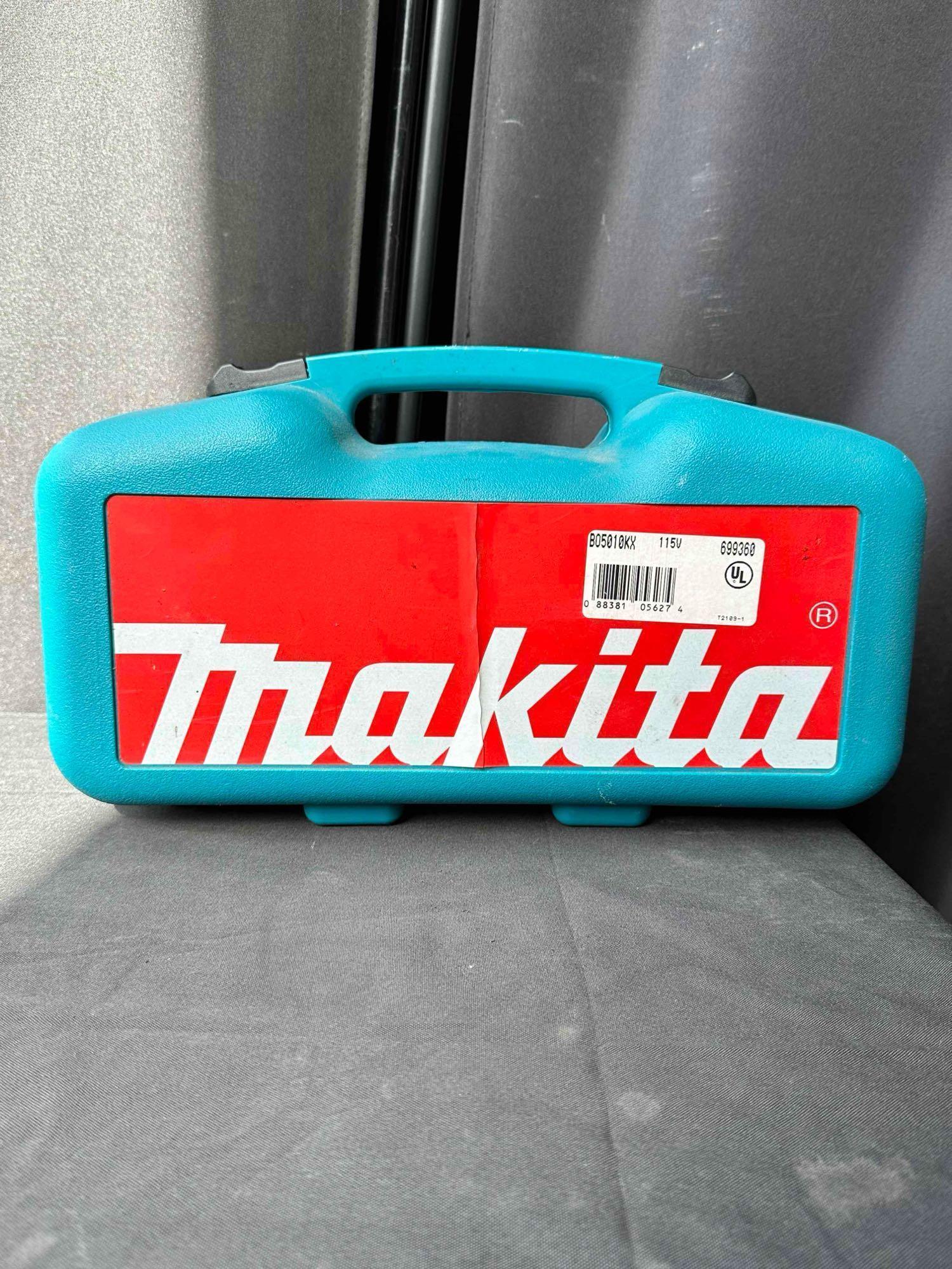 Makita Random Orbit Sander
