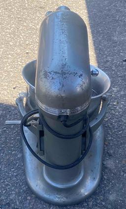 7 Quart Bowl-Lift Stand Mixer