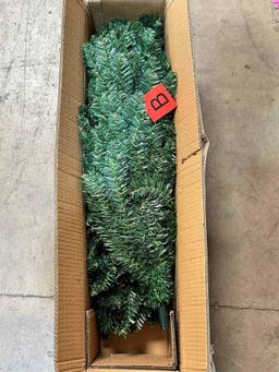 HOMCOM 6' Artificial Pencil Christmas Tree, Slim Tree