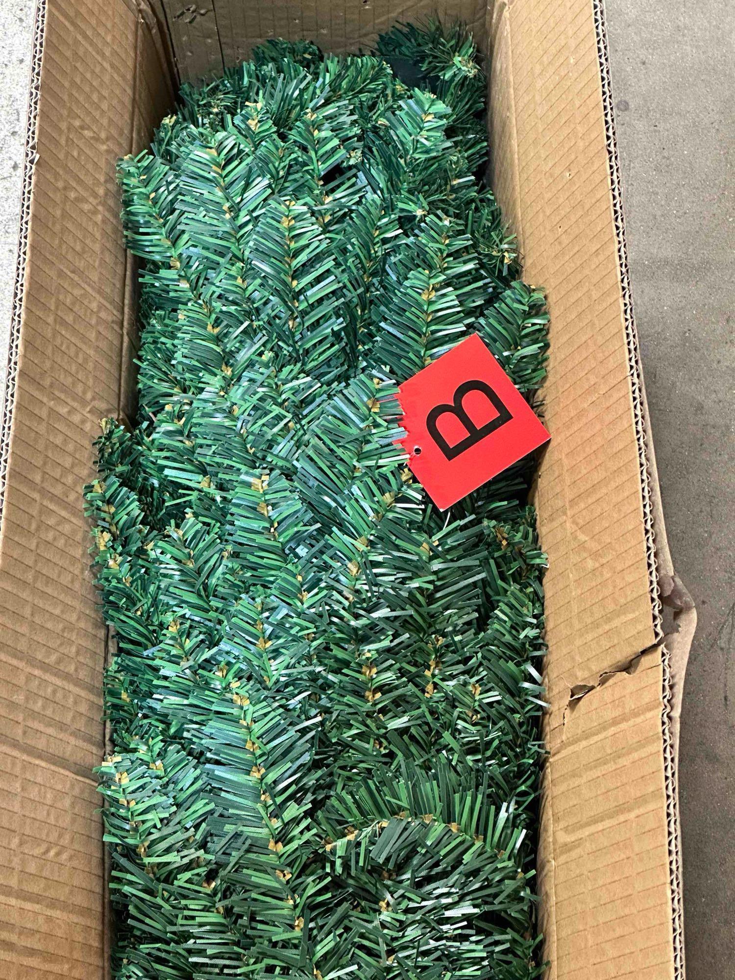 HOMCOM 6' Artificial Pencil Christmas Tree, Slim Tree