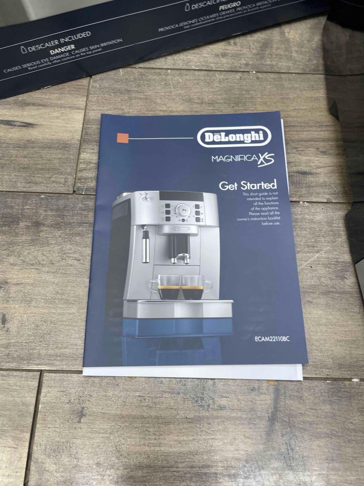 DeLonghi Magnifica XS Espresso Machine