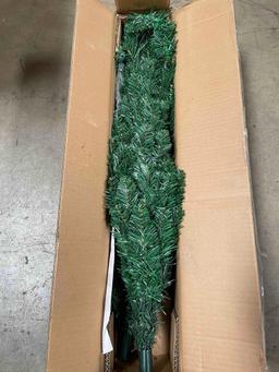 5ft Pencil Christmas Tree, Unlit