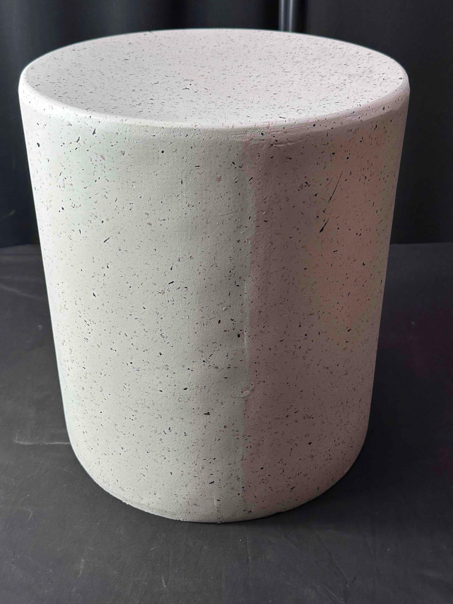 Outdoor Side Table 16.3 X 18.3