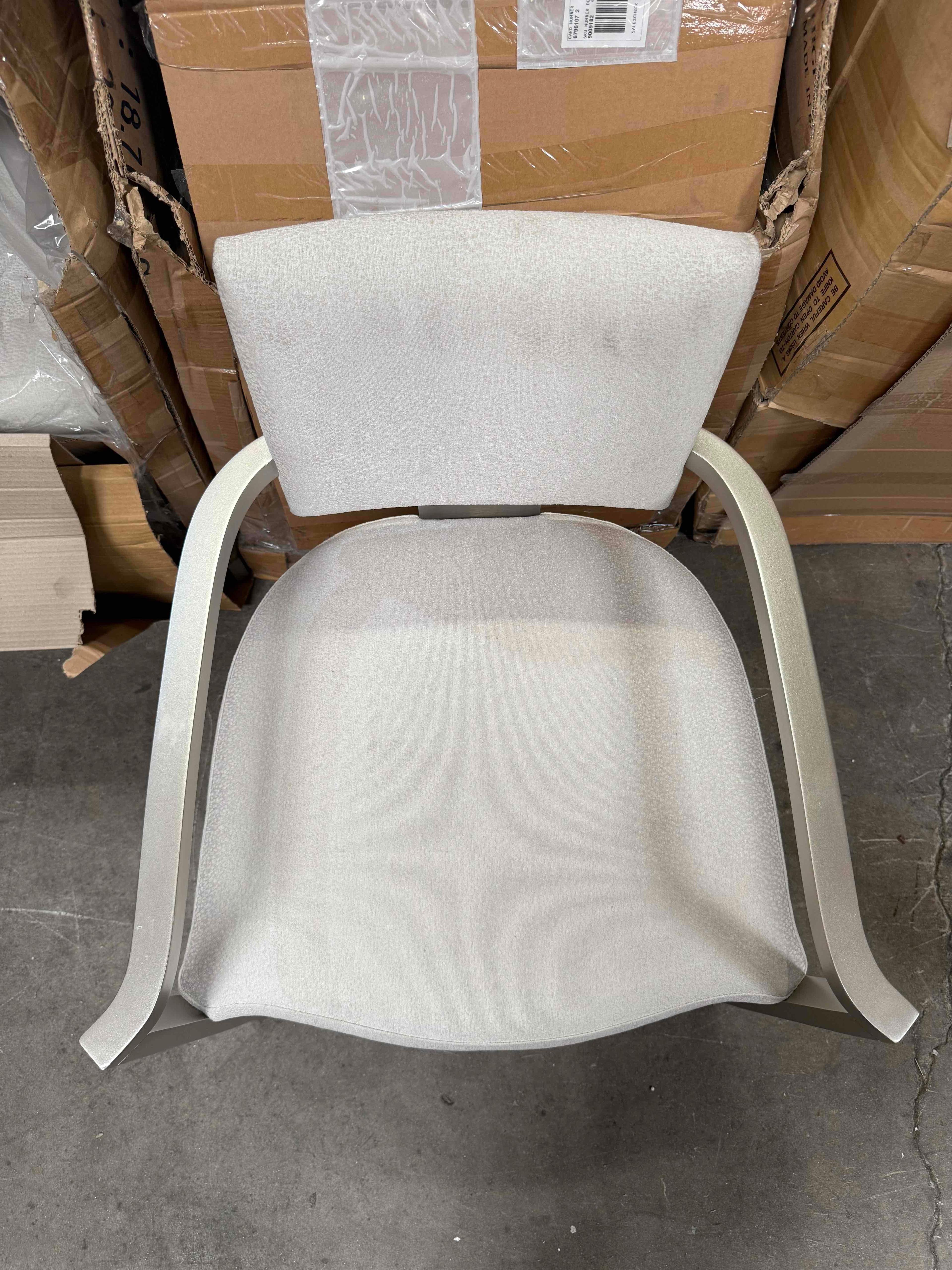 Classic Reserved Seating Dining Chair Set 4