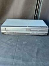 MAGNAVOX Video Cassette/DVD Player