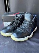 Nike Air Jordans Flight Size 9.5