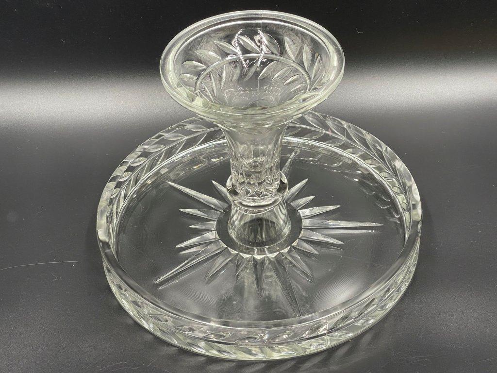 Glass cake plate