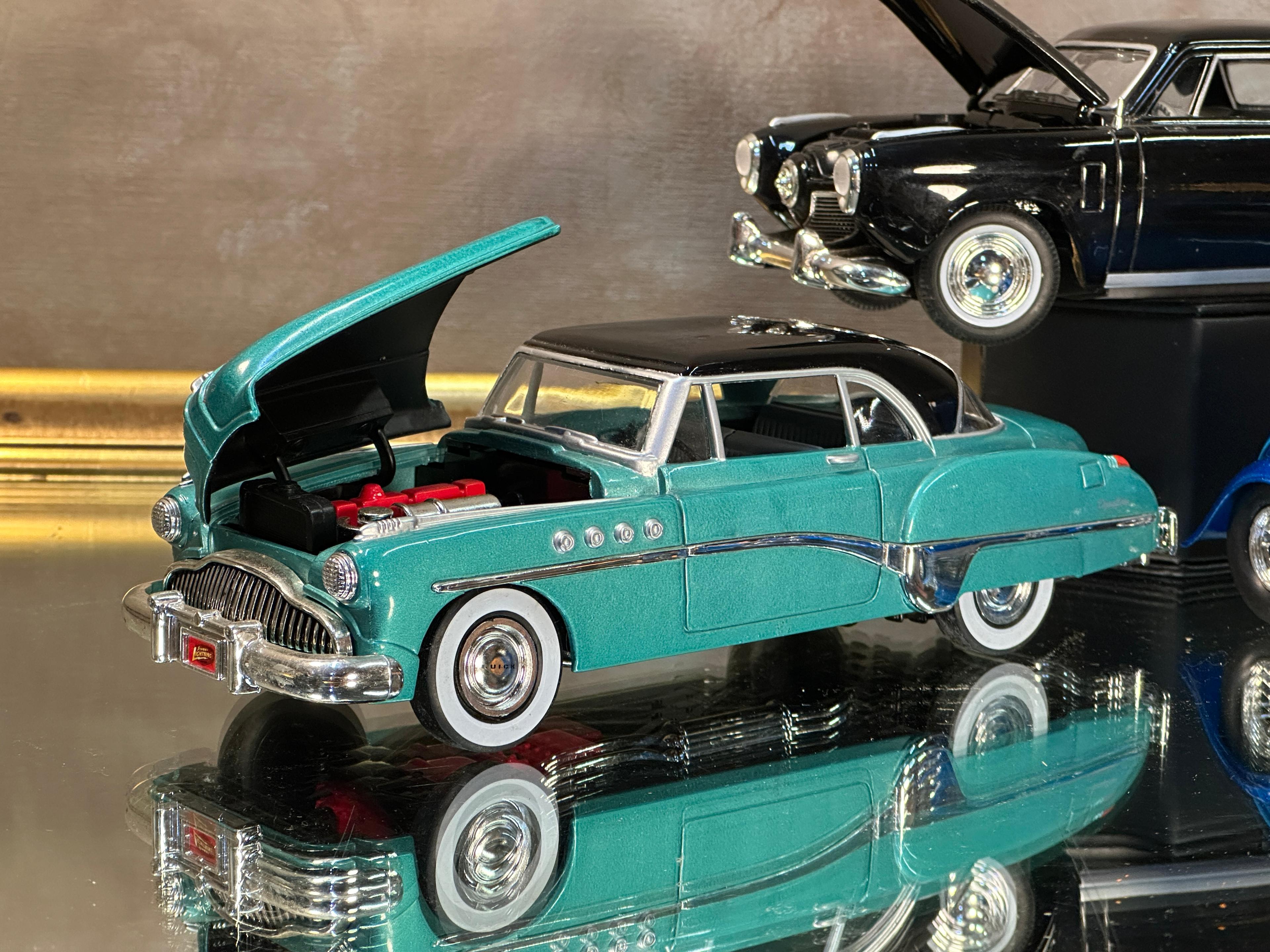 (3) Diecast Cars