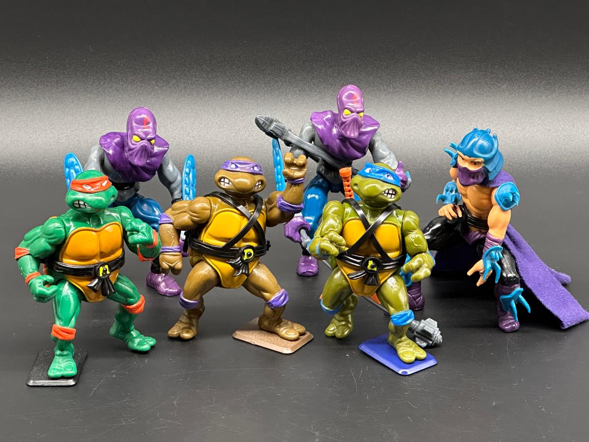 Misc. Vintage TMNT Teenage Mutant Ninja Turtles Action Figures