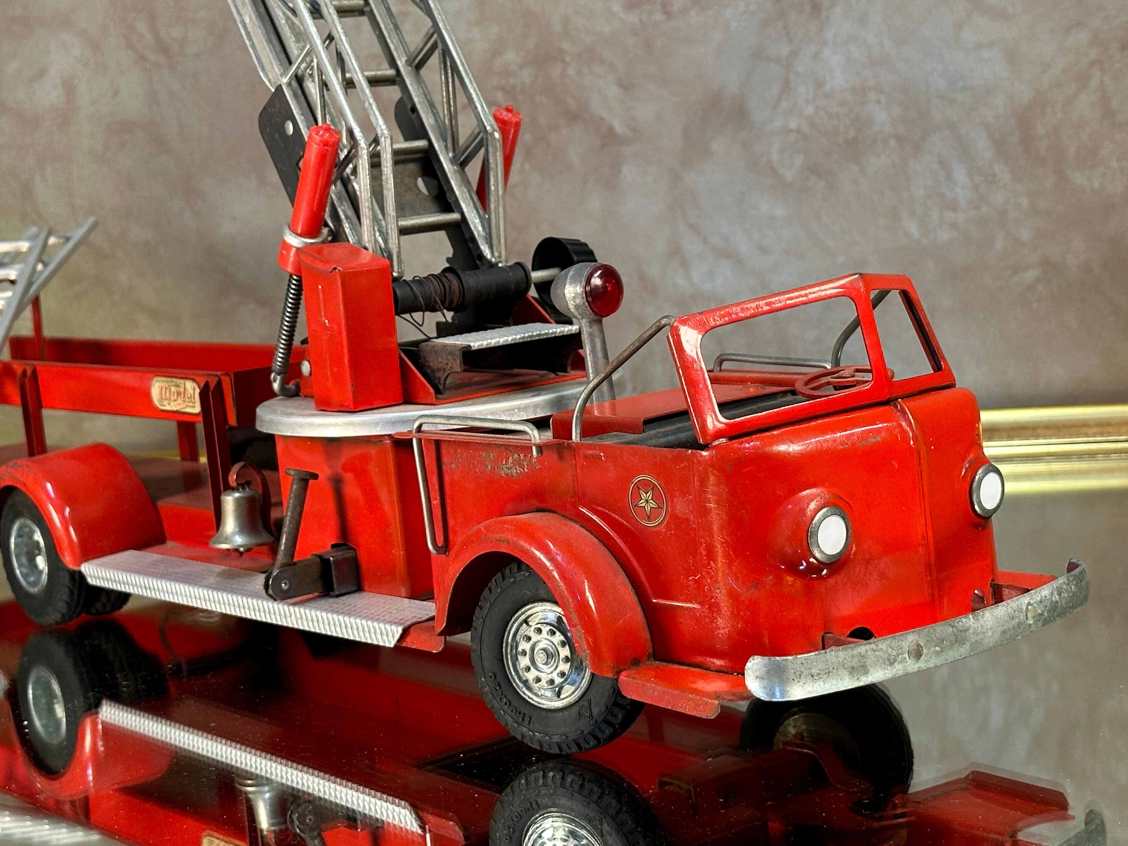 Rossmoyne Doepke Fire Truck