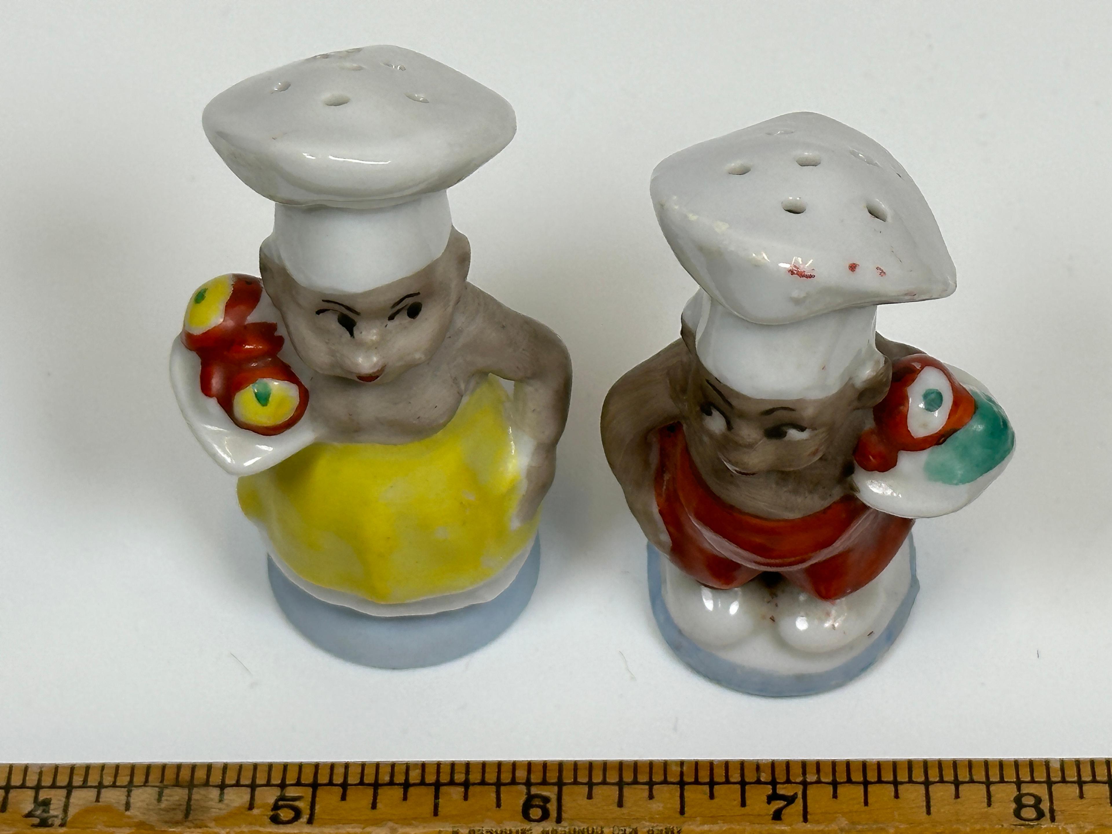 Chef Figurines - Salt and Pepper Shakers (Japan)