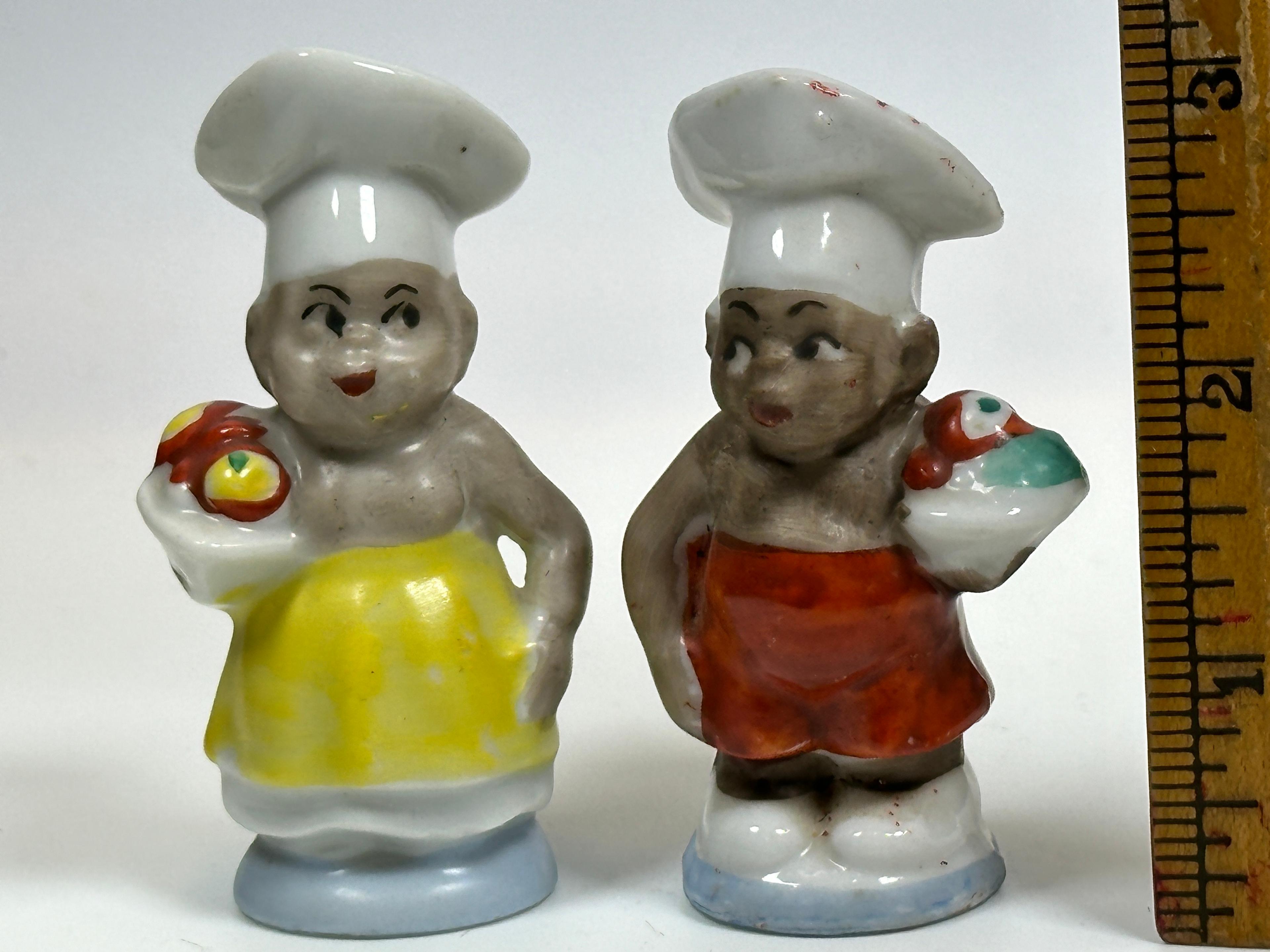 Chef Figurines - Salt and Pepper Shakers (Japan)