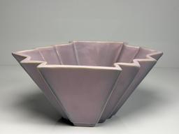 Weller Lorbeek Deco Vase in Pink/Lavender.